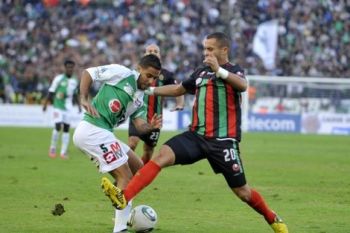 الرجاء البيضاوي يتوج قبل قليل بطلا للدوري المغربي