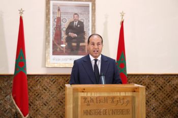 وزارة الداخلية: الأحداث التي شهدتها نقاط العبور إلى سبتة ومليلية كانت بسبب معلومات مضللة وخلفت 11 ضحية