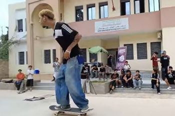 مهرجان الفنون الحضرية بمكناس يواصل فعالياته بمسابقة للتزحلق على الألواح بباب بوعماير